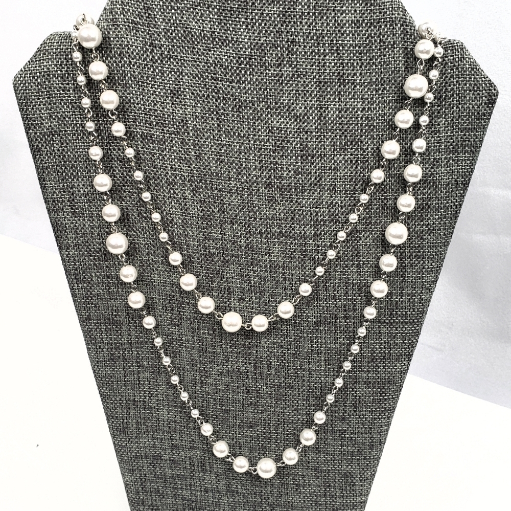 Pearl w/Silver Tone Chain Crown PD 62" Necklace.